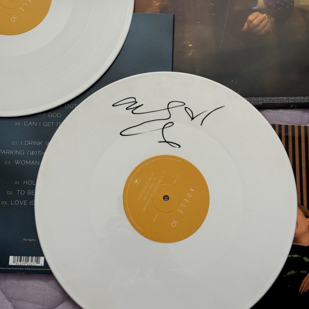 Adele signed Vinyl (Amazon 30 Exclusive White Vinyl)